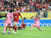 雷竞技-迈阿密热火迎世俱杯关键赛，今夜手感冰凉，气氛紧张，阵容厚度经受考验的简单介绍